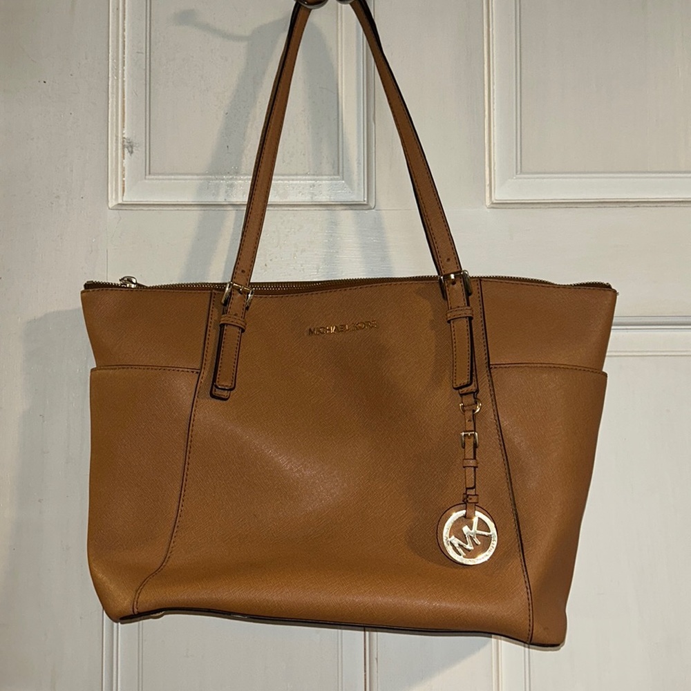Affordable Michael Kors Tote Bag in Great Condition